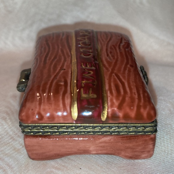 NEW FINE CIGARS HUMIDOR HINGED CERAMIC TRINKET BOX - UNSIGNED  - NEW WITHOUT TAG - Picture 5 of 10